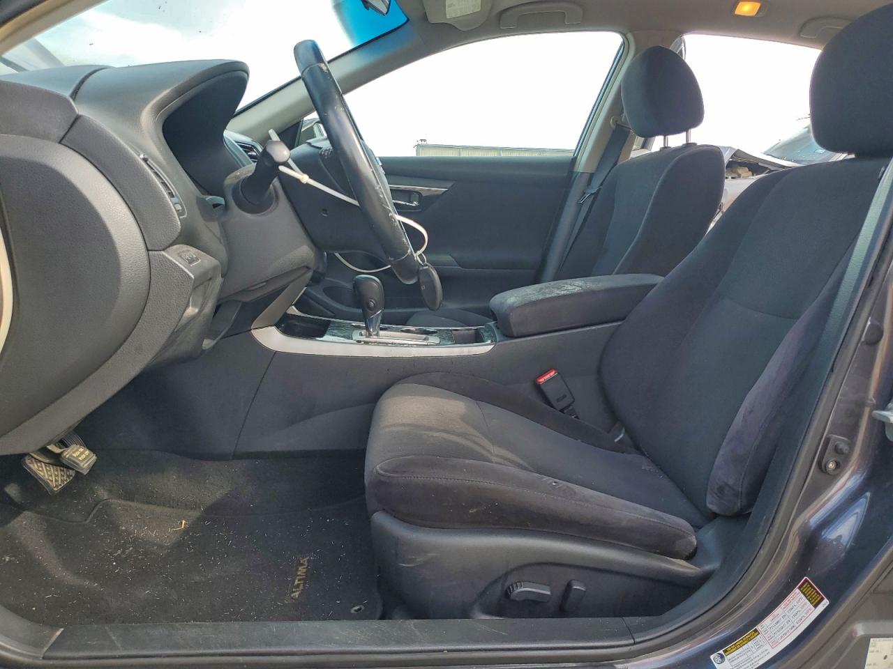 Nissan Altima 2.5 Image 5