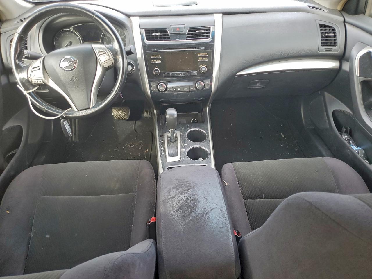 Nissan Altima 2.5 Image 4