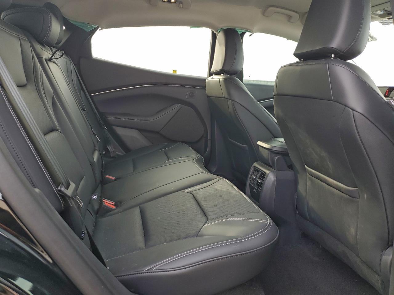 Ford Mustang Premium Image 7