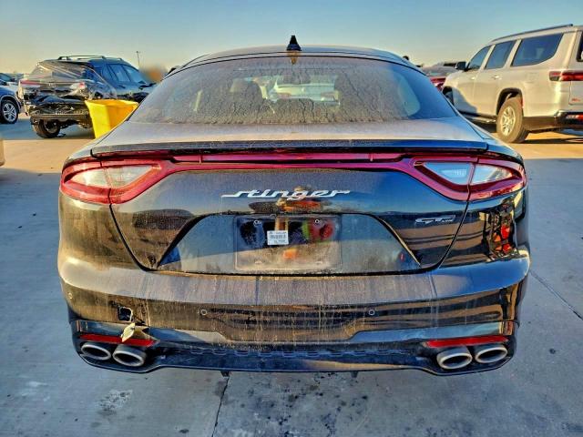 Kia Stinger Image 8