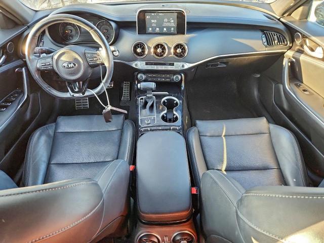 Kia Stinger Image 11
