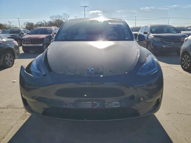 Tesla Model Y Image 6