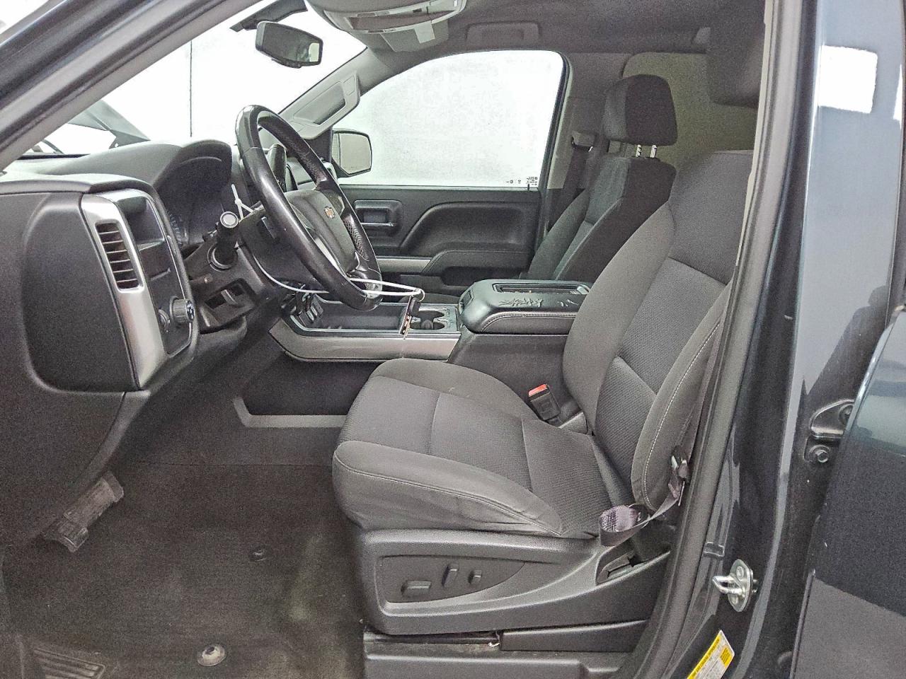 Chevrolet Silverado C1500 Lt Image 2