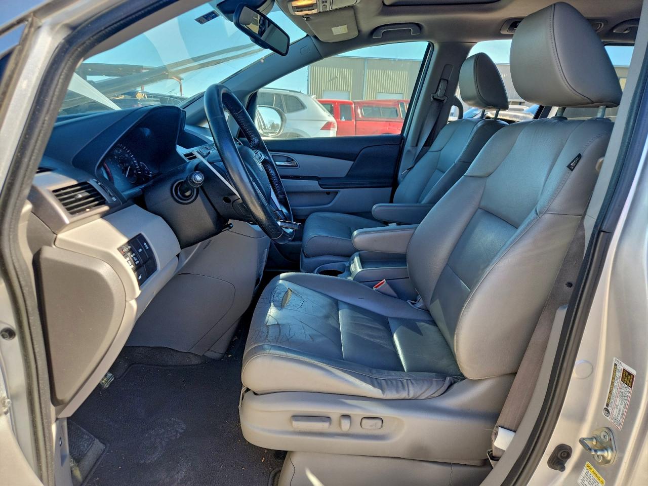 Honda Odyssey Exl Image 11