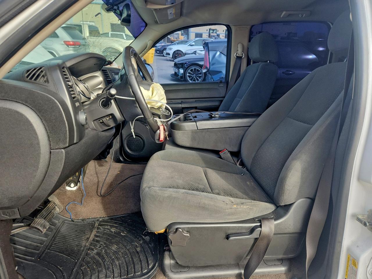 GMC Sierra C1500 Image 4