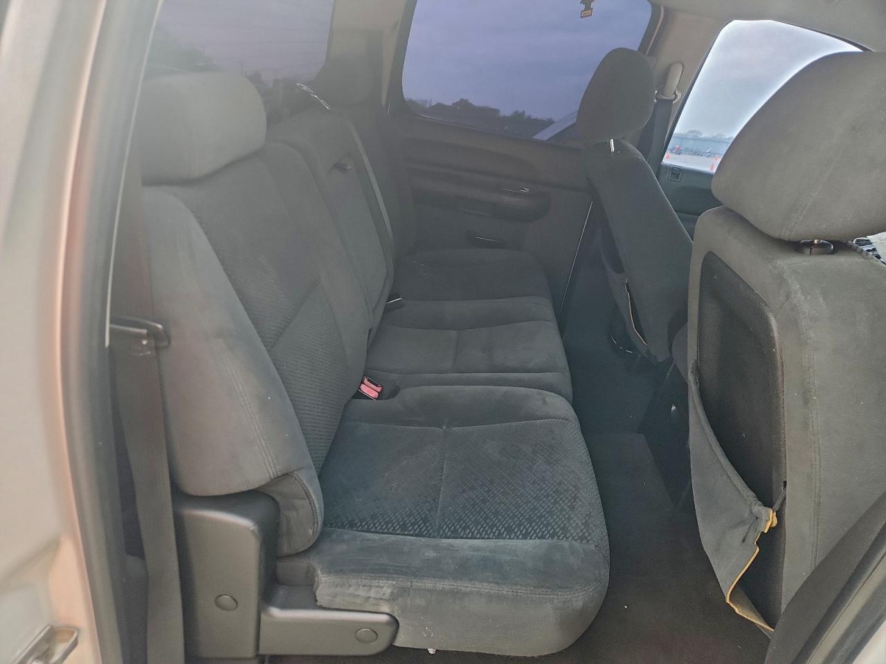 GMC Sierra C1500 Image 11