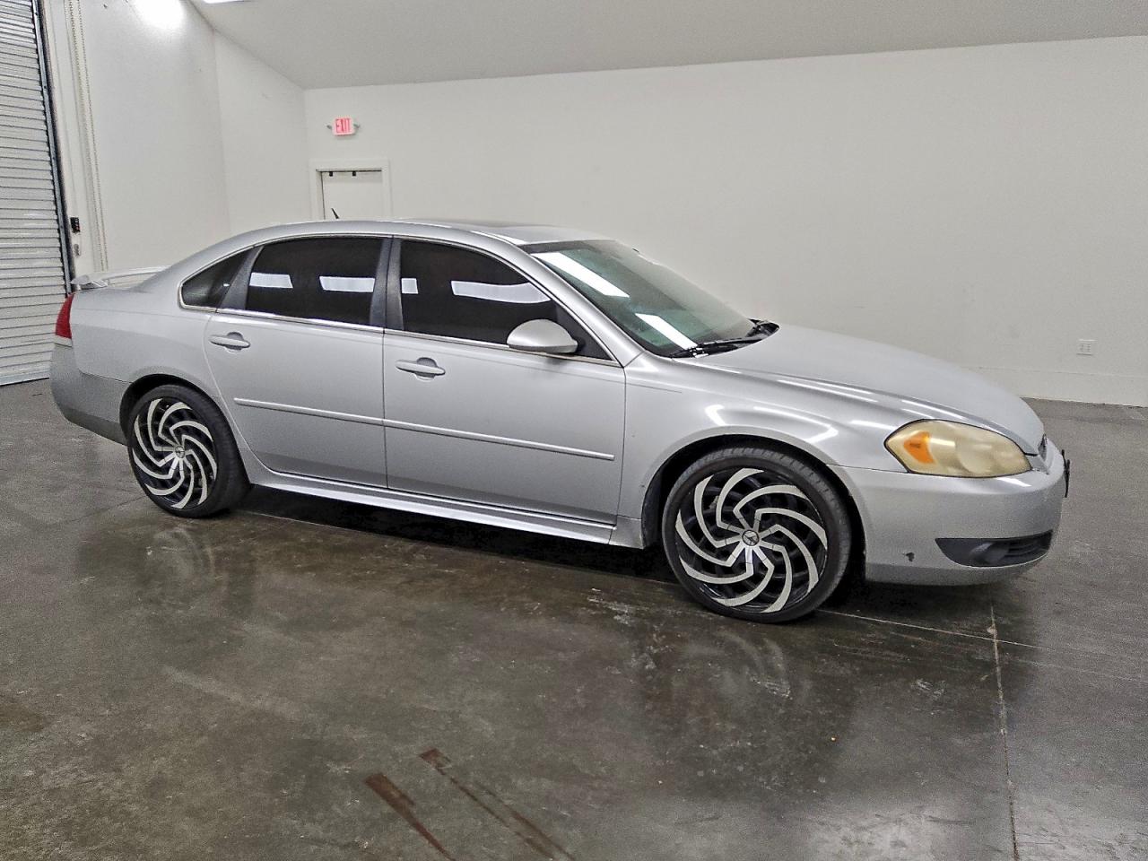 Chevrolet Impala Lt Image 10