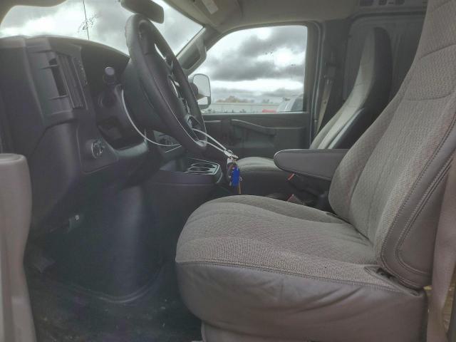 Chevrolet Express Image 13