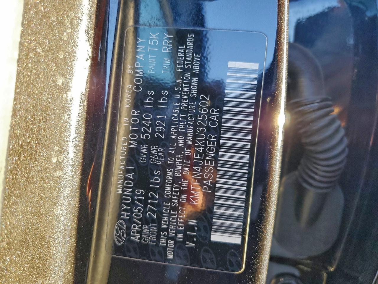 Genesis G80 Base Image 11