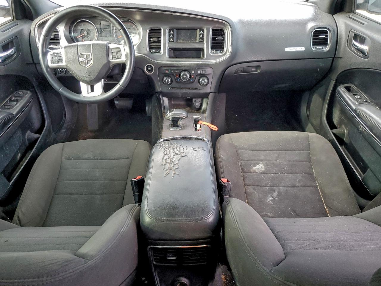 Dodge Charger Se Image 5