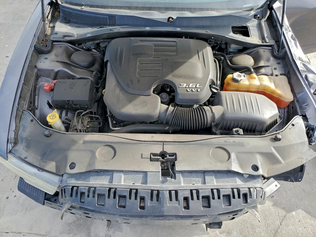 Dodge Charger Se Image 13