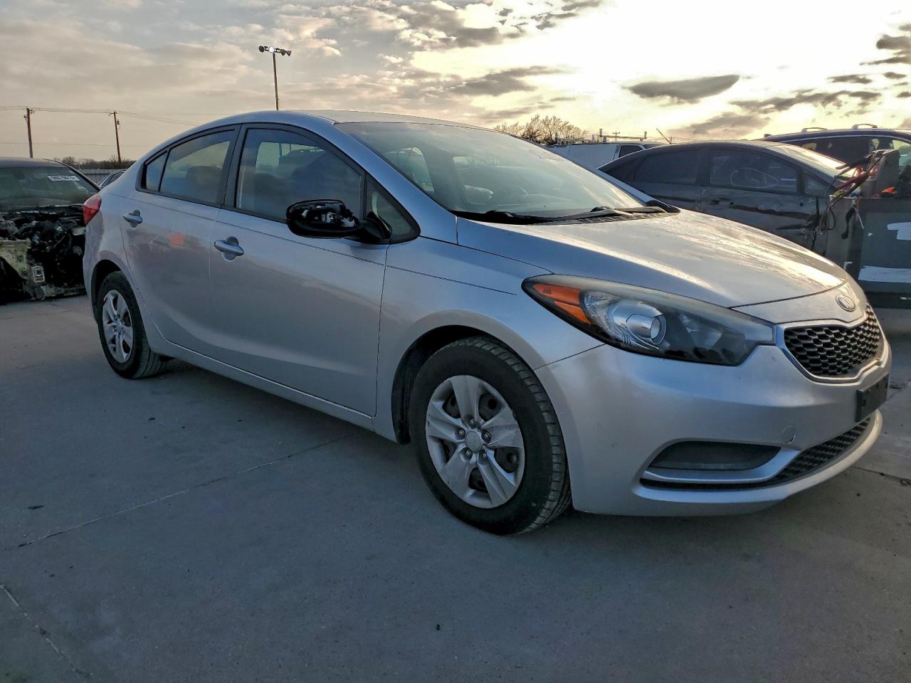 Kia Forte Lx Image 9