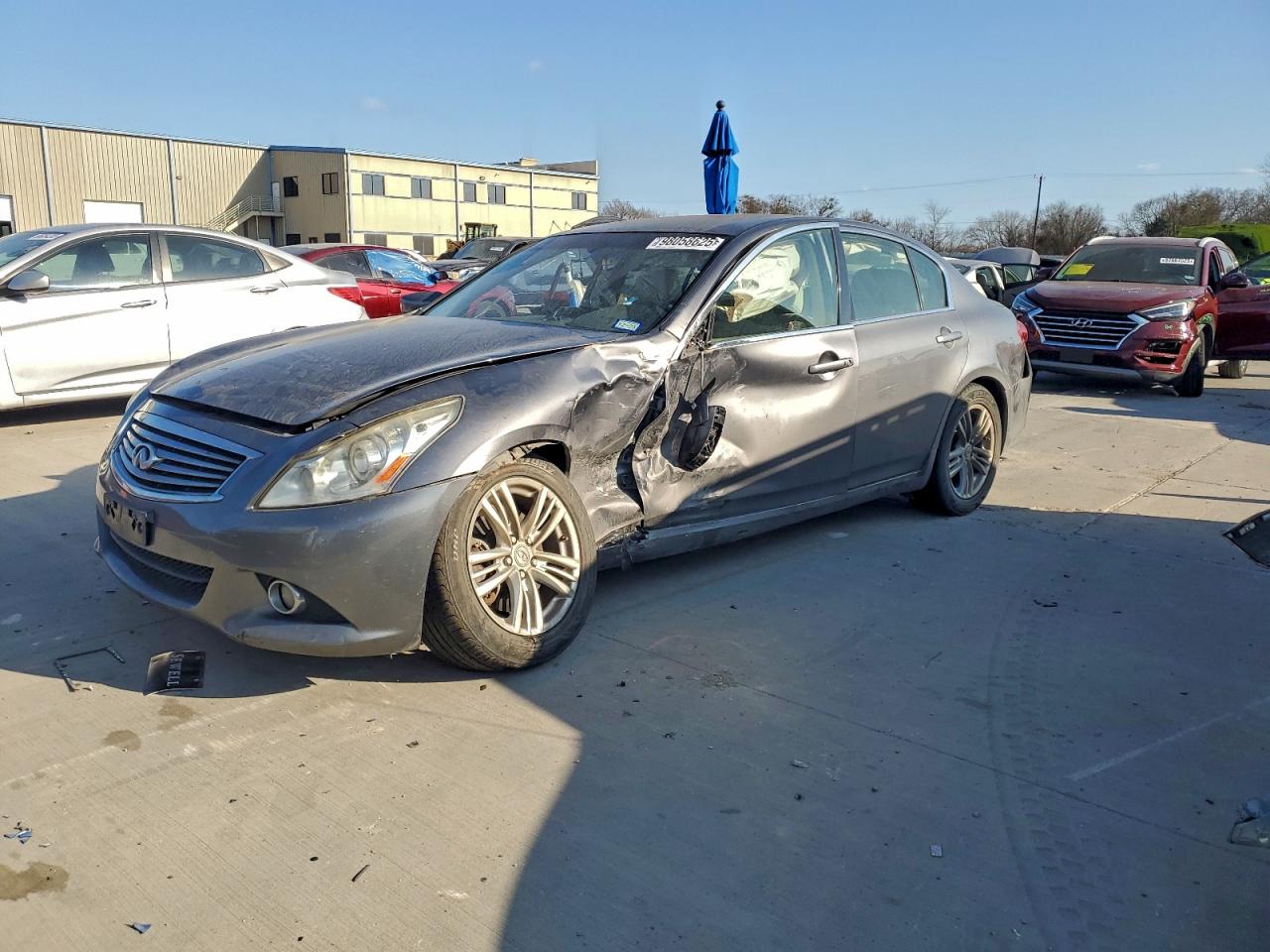 INFINITI G25 Base Image 1