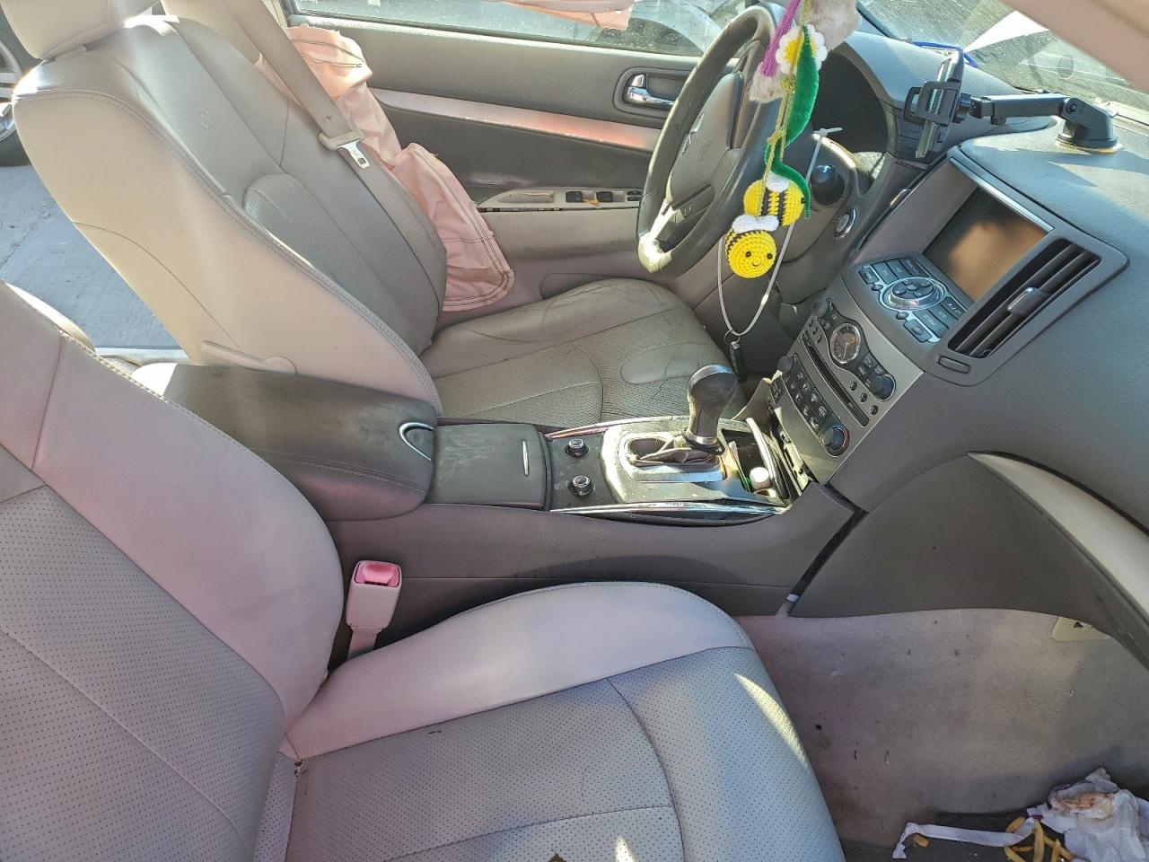 INFINITI G25 Base Image 10