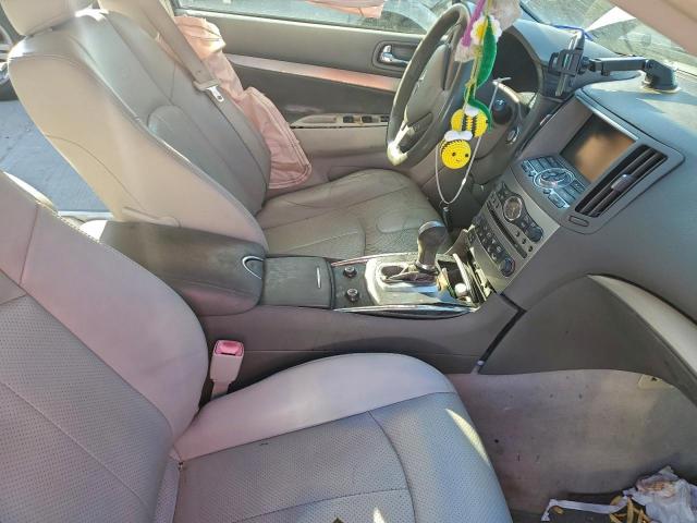 INFINITI G25 Base Image 10