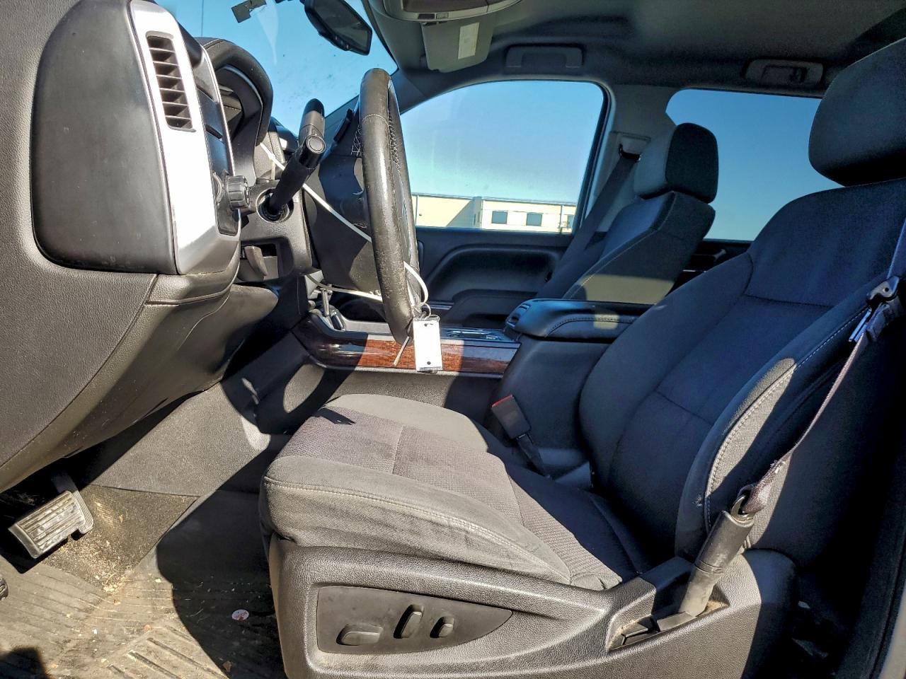 GMC Sierra C1500 Sle Image 6