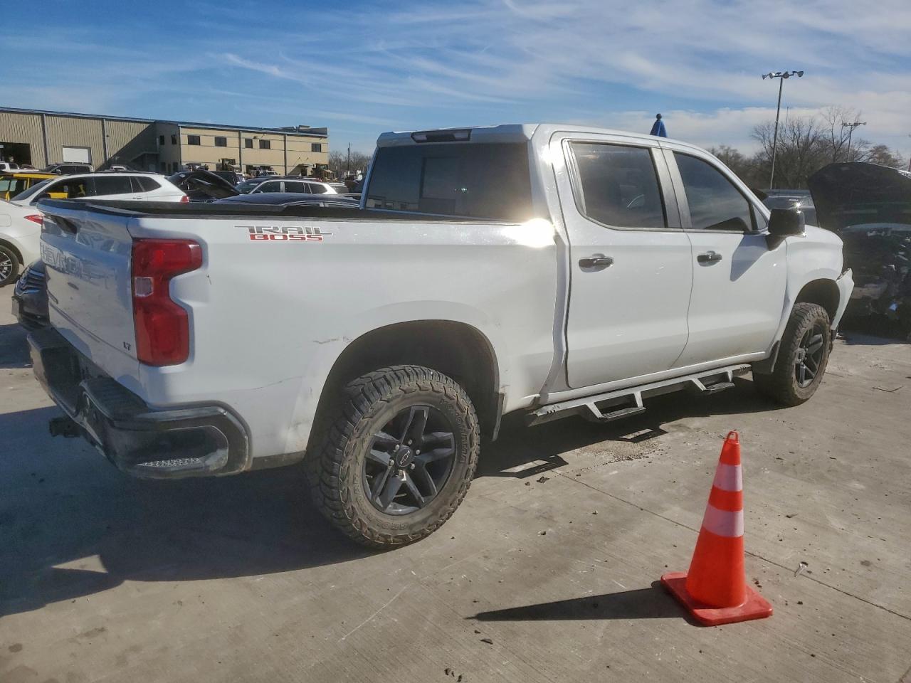 Chevrolet Silverado K1500 Lt Trail Boss Image 2
