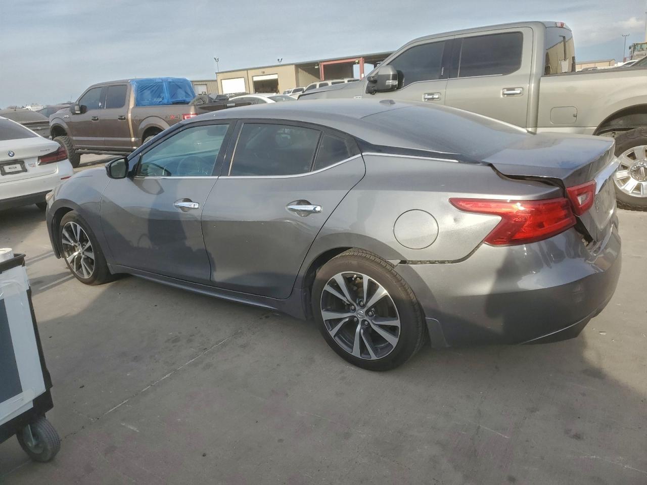 Nissan Maxima 3.5s Image 7