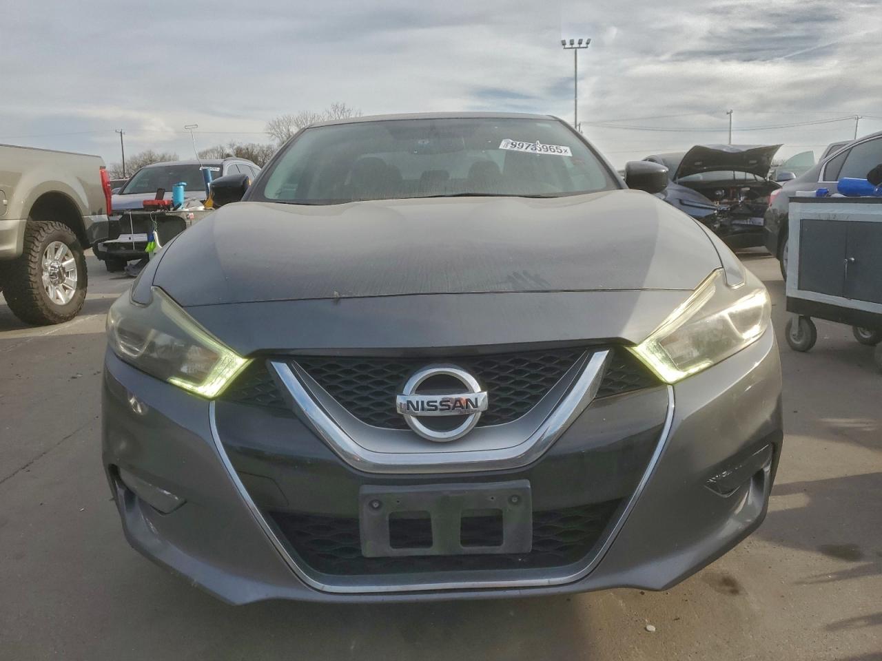 Nissan Maxima 3.5s Image 5