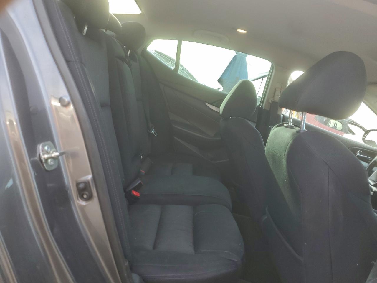 Nissan Maxima 3.5s Image 12