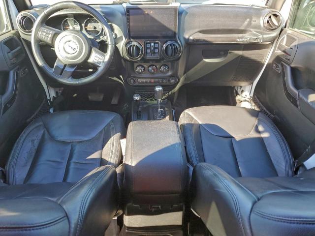 Jeep Wrangler Sahara Image 2