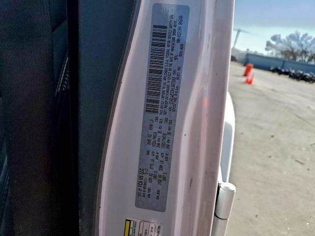 Jeep Wrangler Sahara Image 12