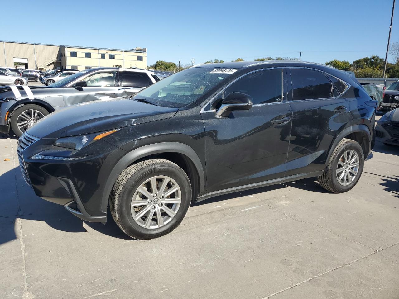 Lexus NX 300 Base Image 1